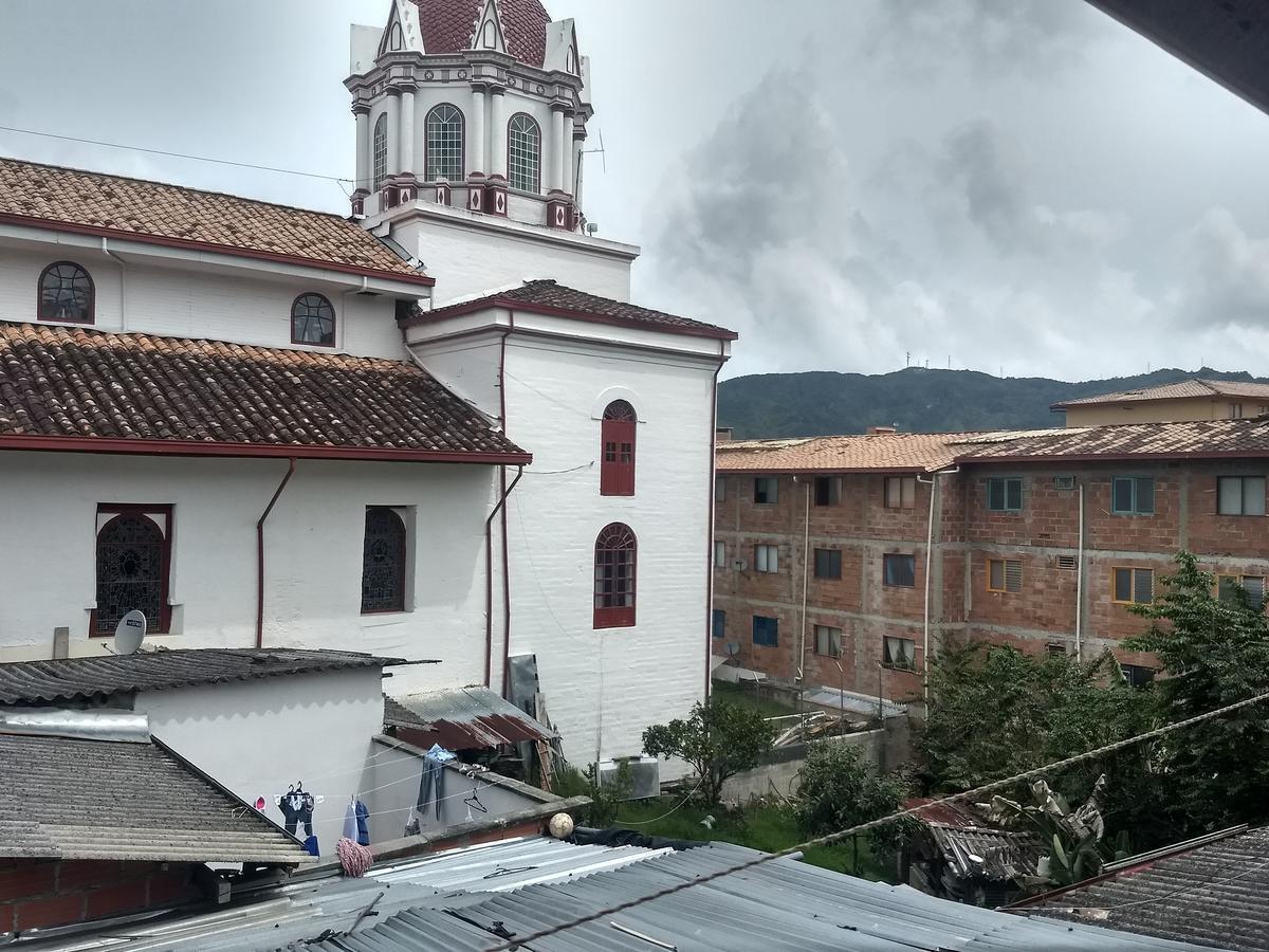 Hostel El Encanto Guatapé Dış mekan fotoğraf